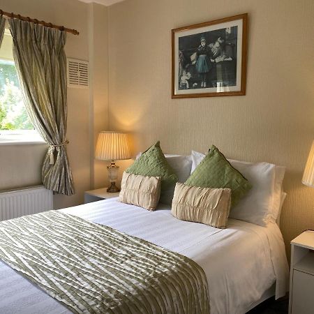 Bed and Breakfast Copperfield House Кашел Экстерьер фото
